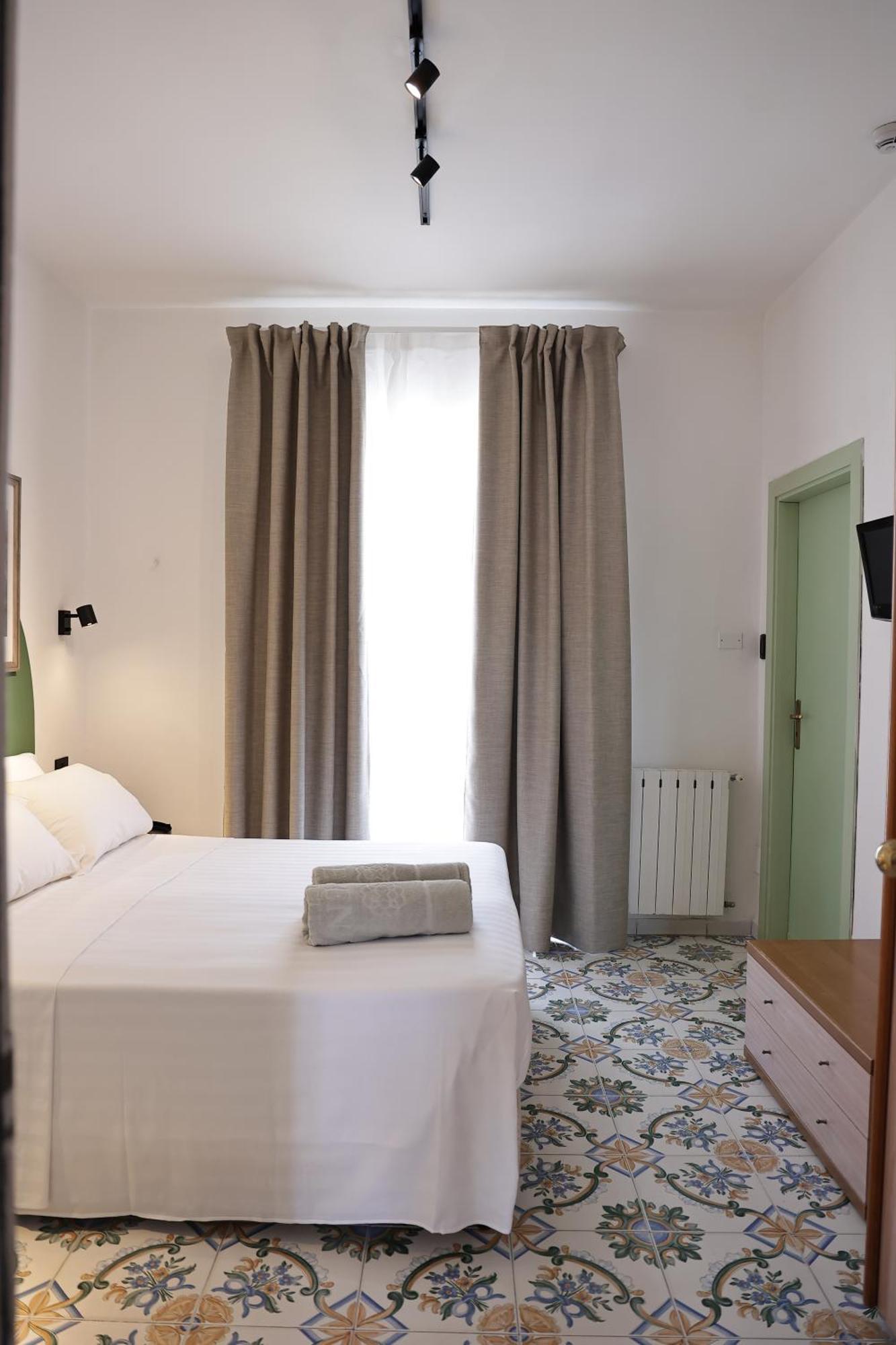 Hotel Terme Oriente - Beach & Spa Ischia Esterno foto